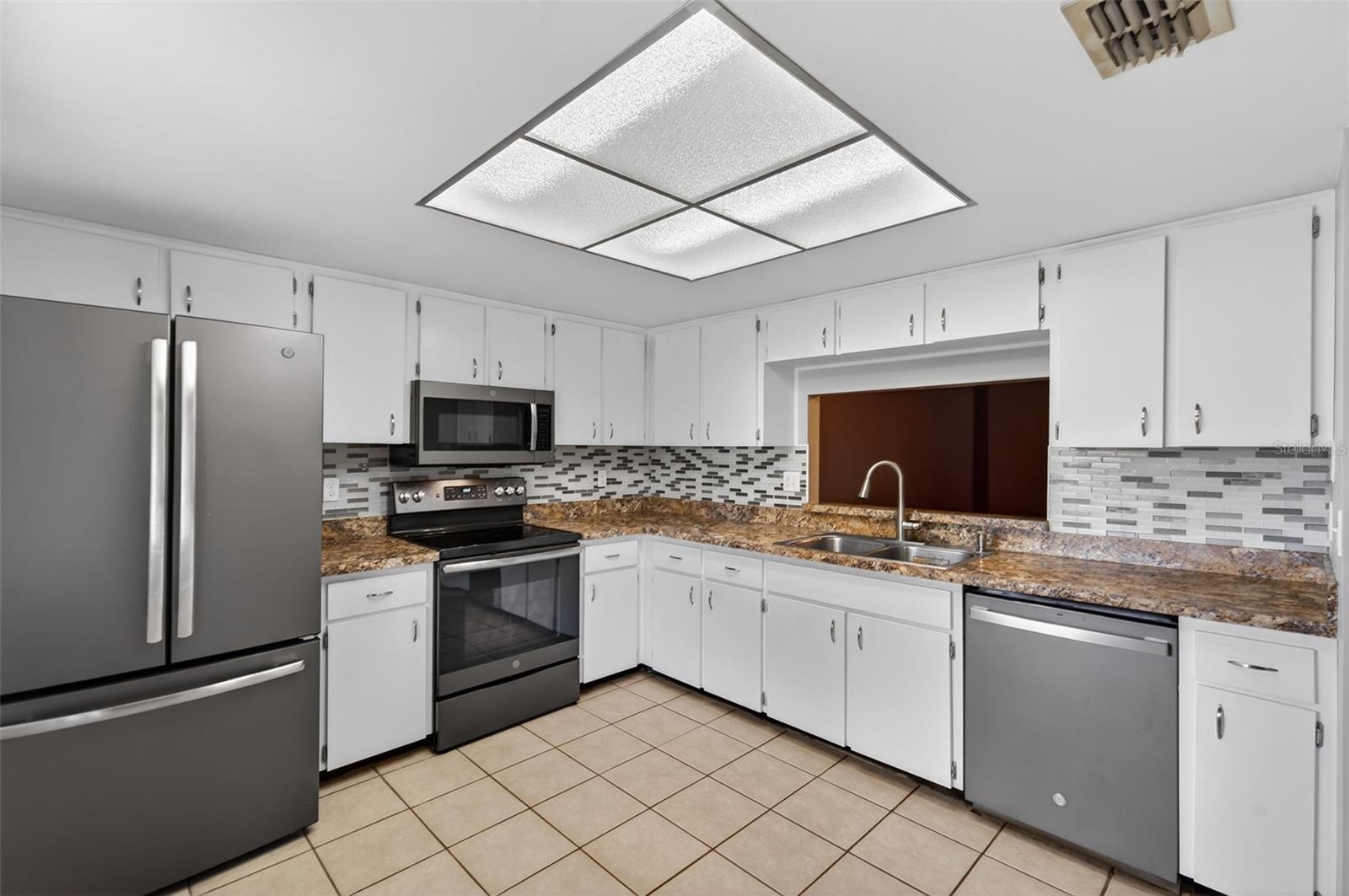 Image 5 of 27 For 3581 Magnolia Ridge Circle C