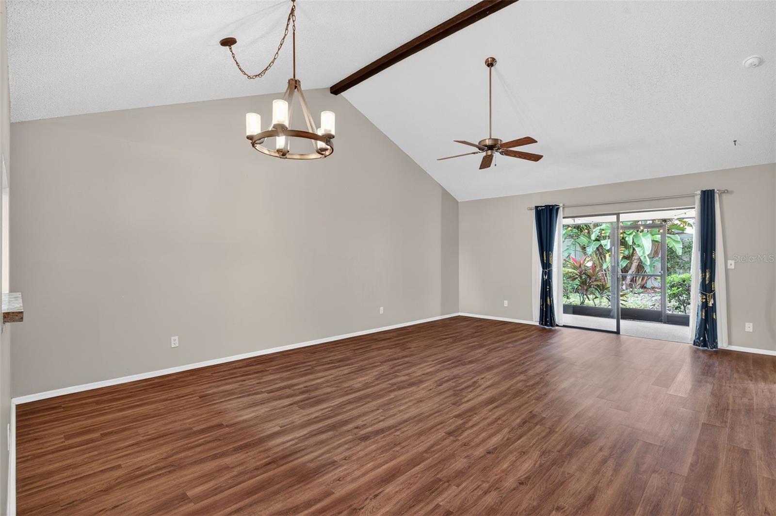 Image 7 of 27 For 3581 Magnolia Ridge Circle C