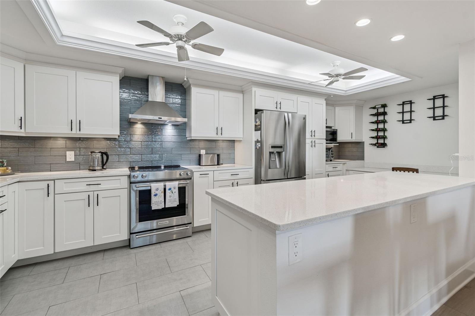 Listing photo id 13 for 1501 Gulf Boulevard 408