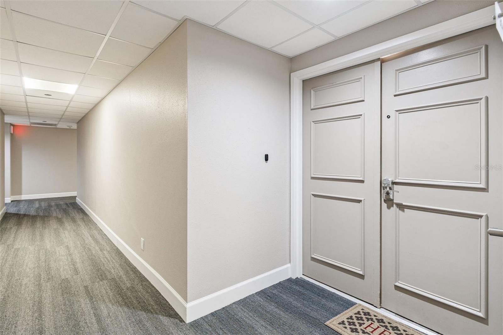 Listing photo id 1 for 1501 Gulf Boulevard 408