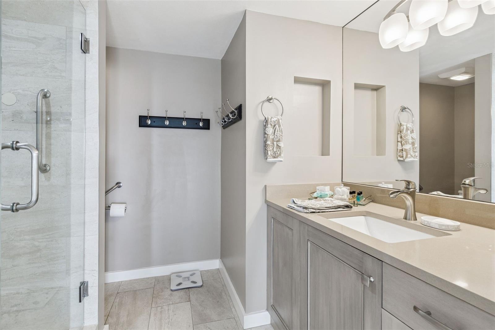 Listing photo id 29 for 1501 Gulf Boulevard 408