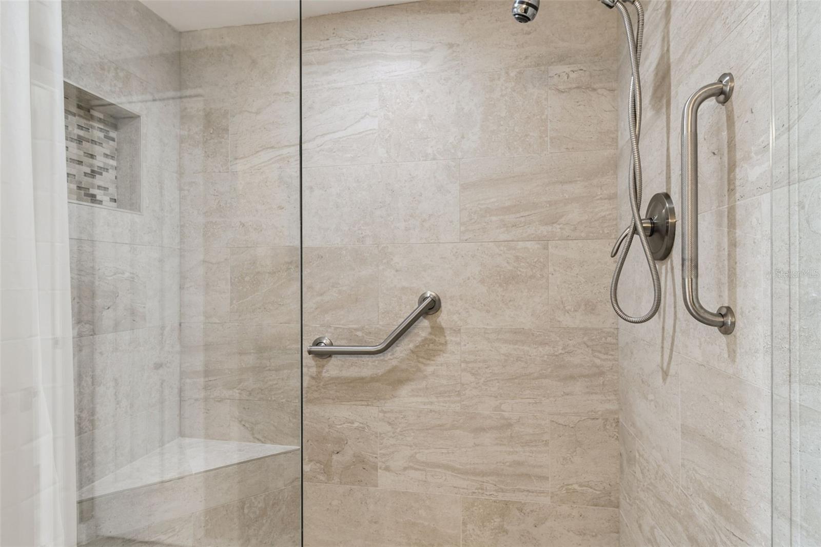 Listing photo id 31 for 1501 Gulf Boulevard 408