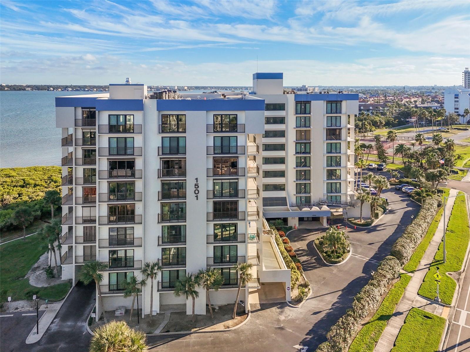 Listing photo id 45 for 1501 Gulf Boulevard 408