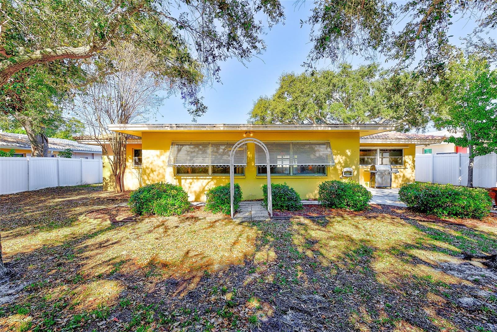 Image 19 of 71 For 14690 Imperial Point Drive S