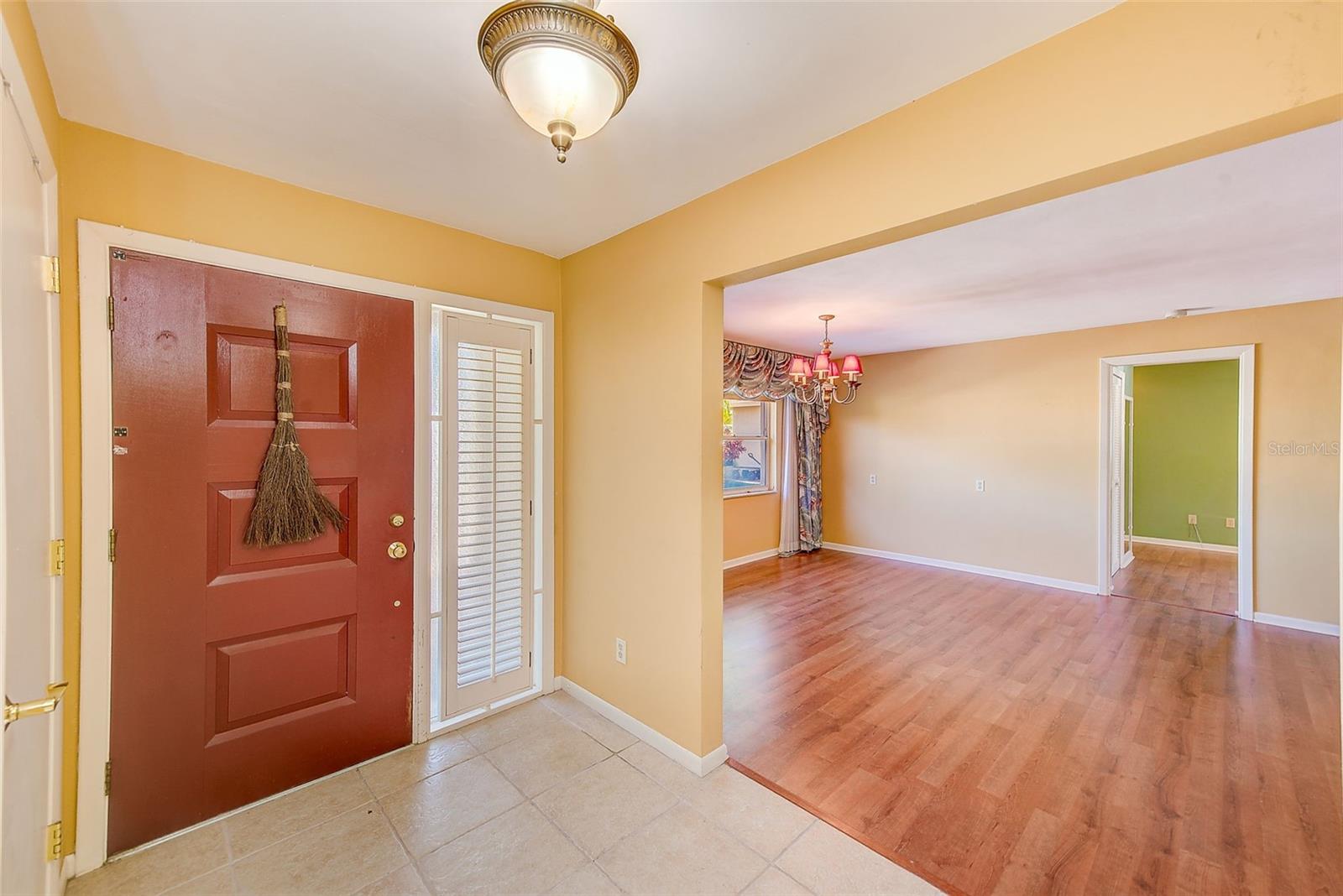 Image 24 of 71 For 14690 Imperial Point Drive S