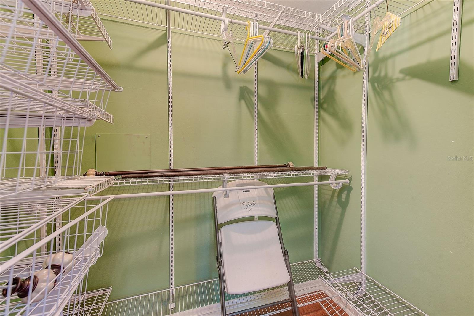 Image 35 of 71 For 14690 Imperial Point Drive S