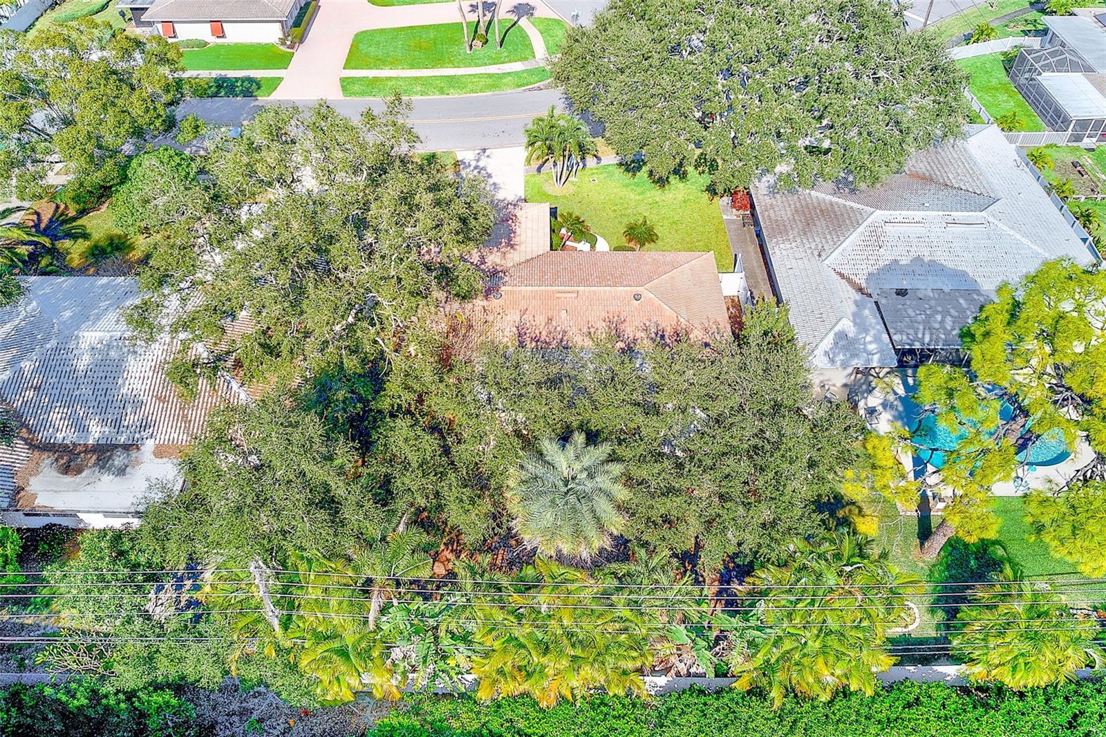 Image 54 of 71 For 14690 Imperial Point Drive S