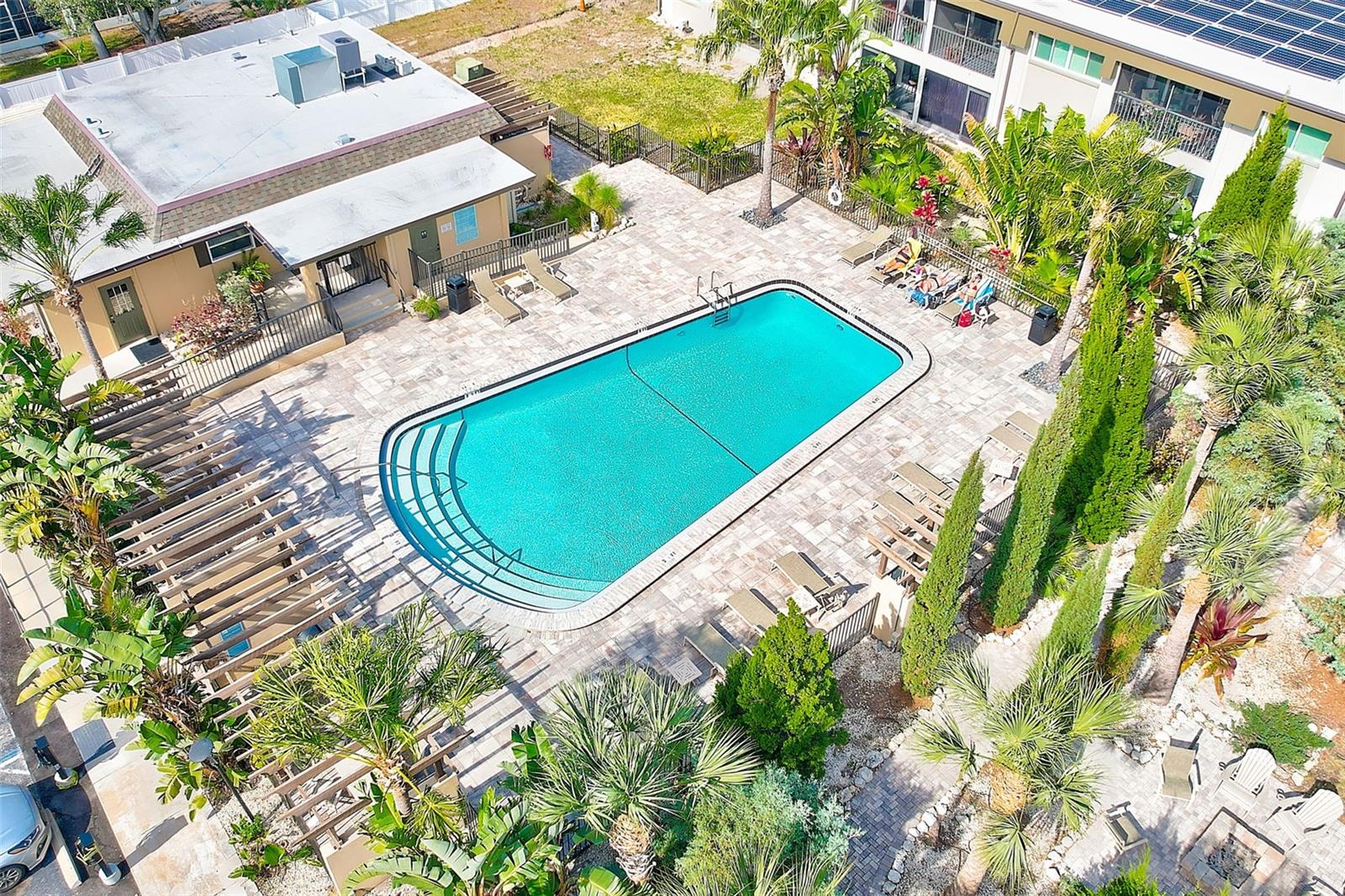 Image 9 of 71 For 14690 Imperial Point Drive S