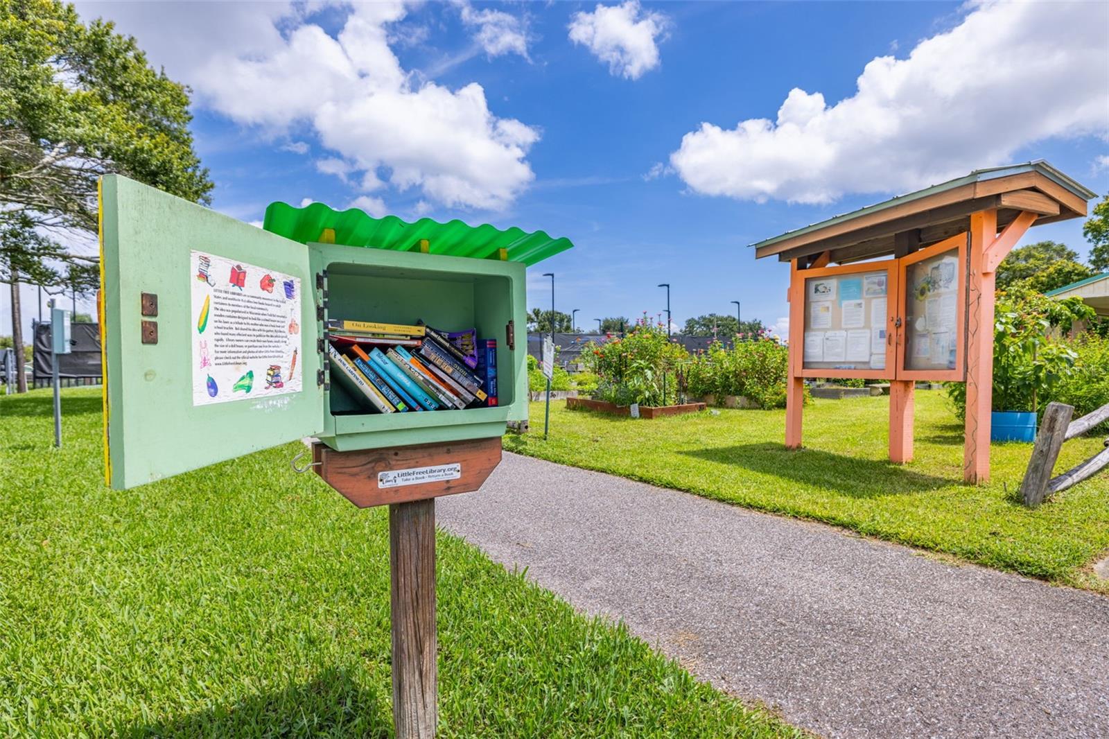 Image 35 of 41 For 946 Virginia Street 207