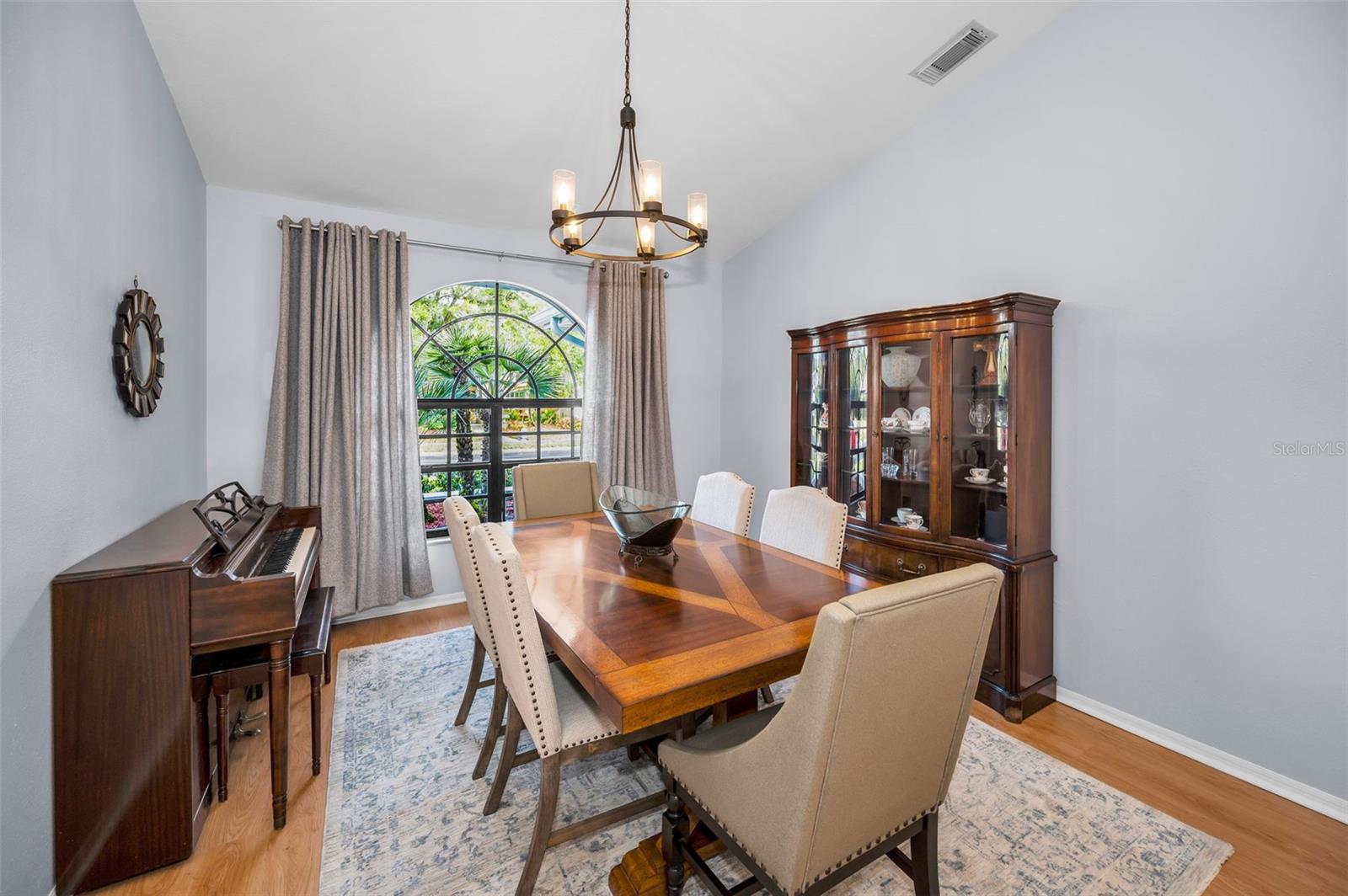 Image 12 of 58 For 3021 Crest Drive