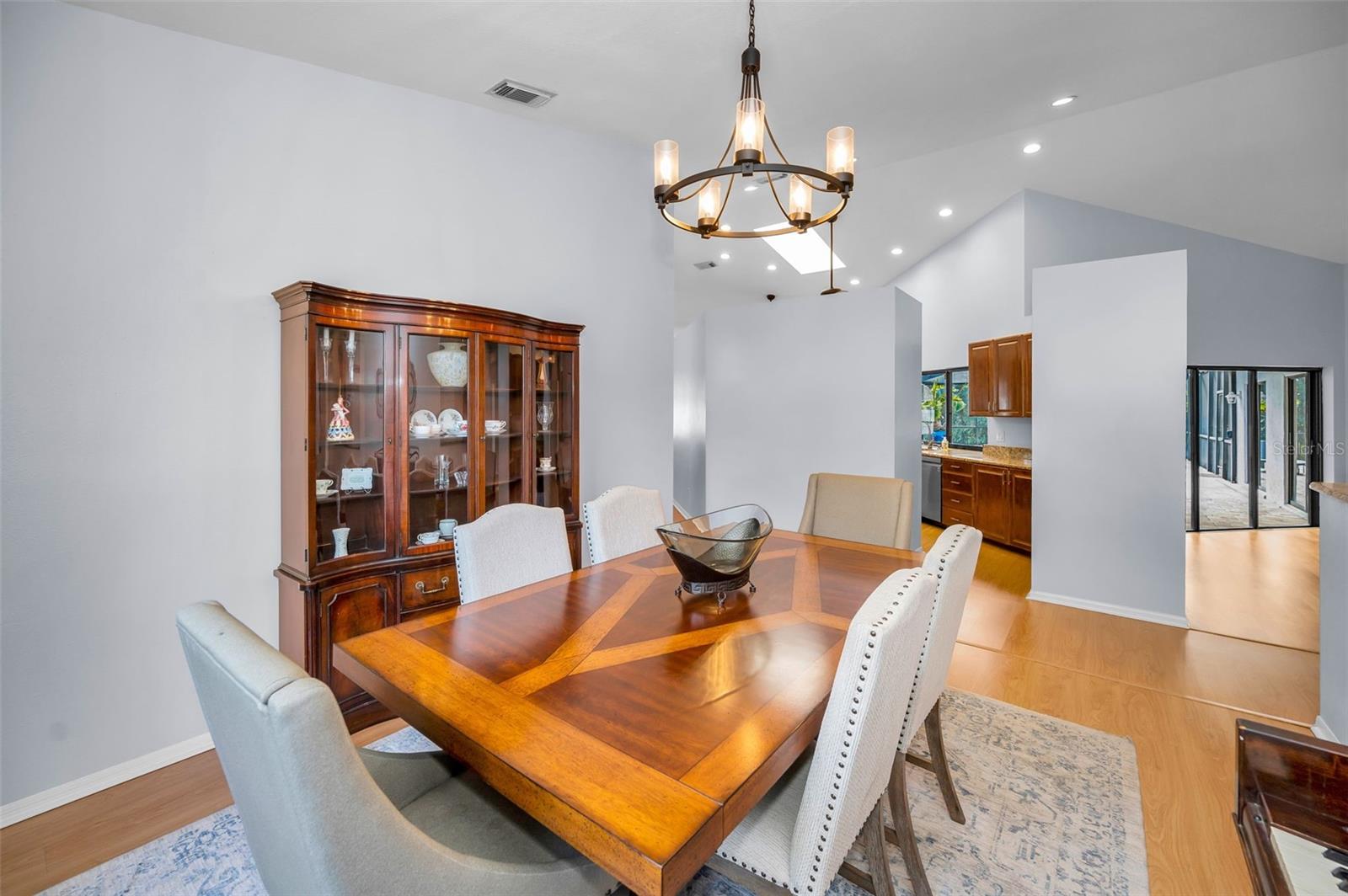 Image 13 of 58 For 3021 Crest Drive