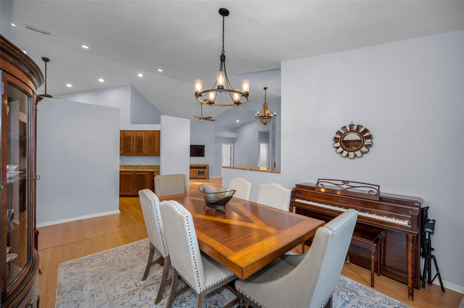 Image 14 of 58 For 3021 Crest Drive