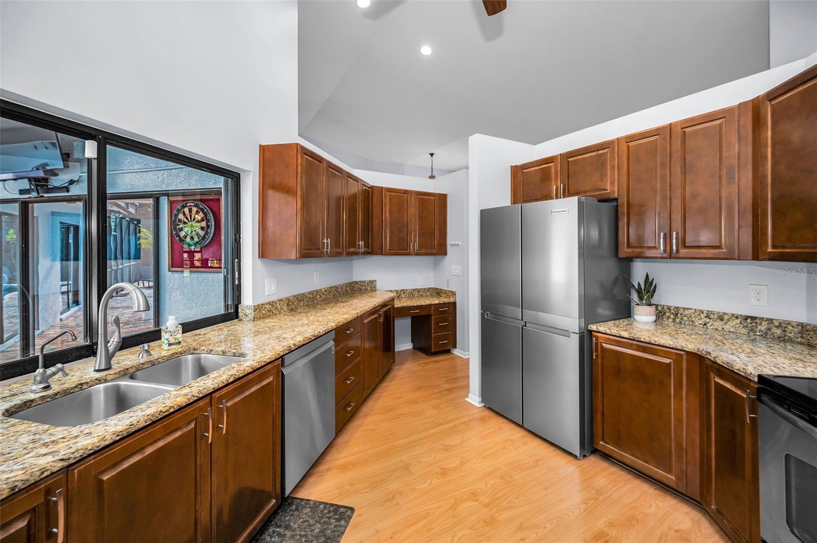 Image 20 of 58 For 3021 Crest Drive