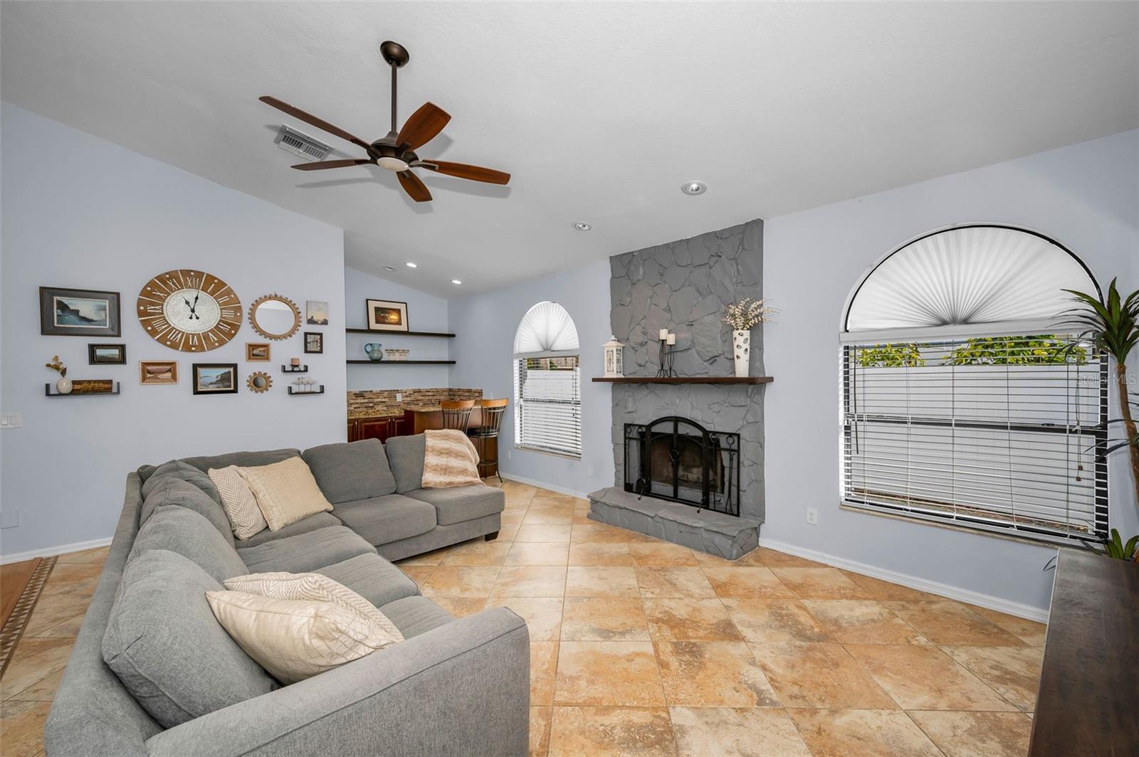 Image 25 of 58 For 3021 Crest Drive