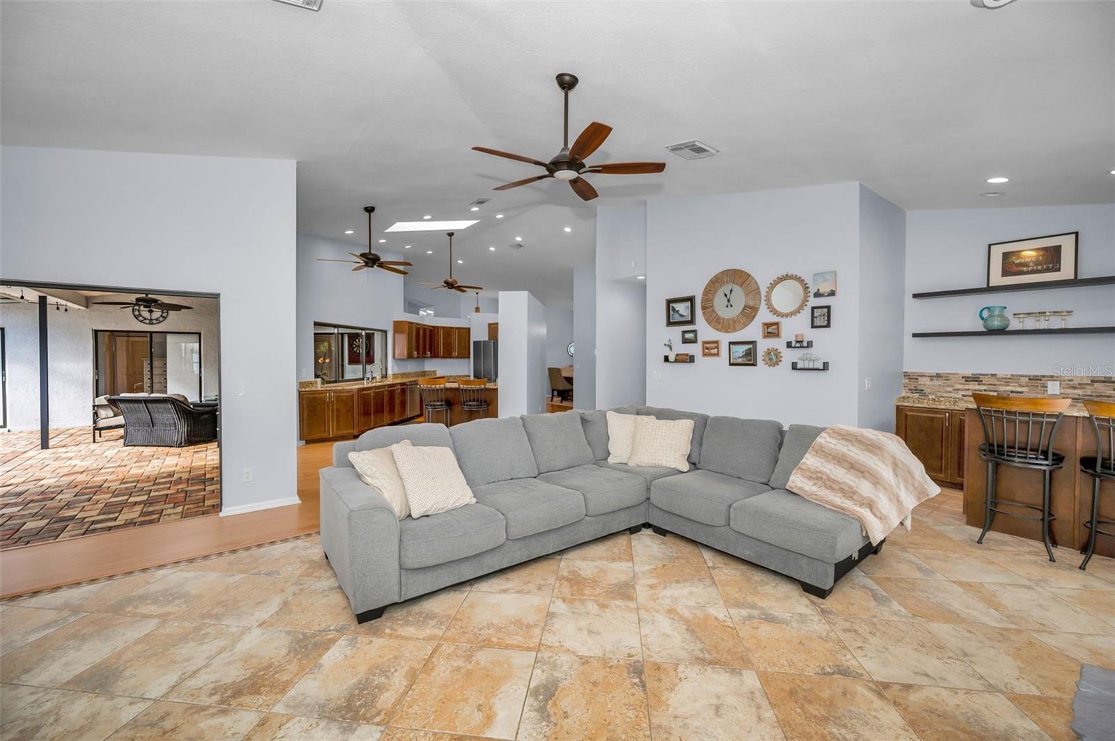 Image 27 of 58 For 3021 Crest Drive