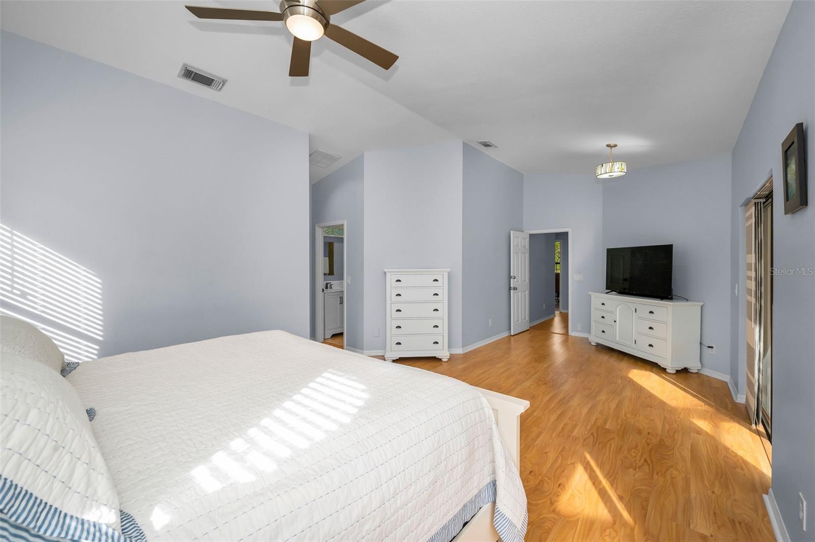 Image 32 of 58 For 3021 Crest Drive