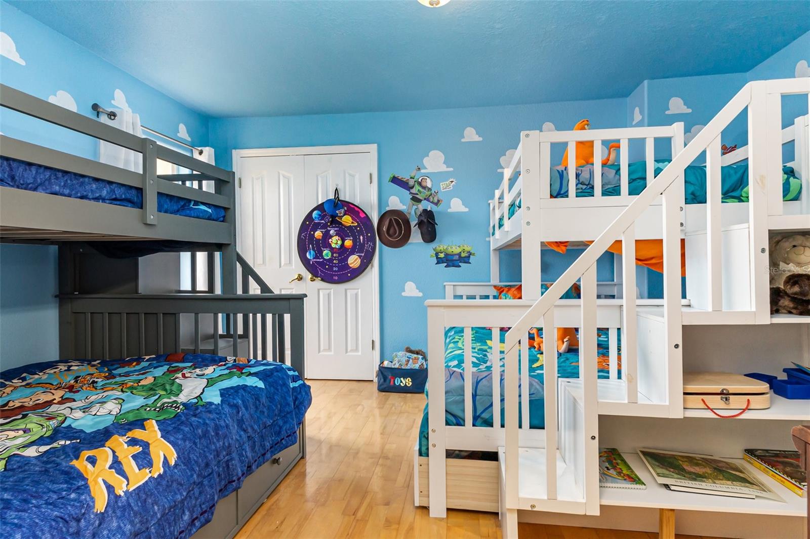 Image 14 of 22 For 302 Vista Loop