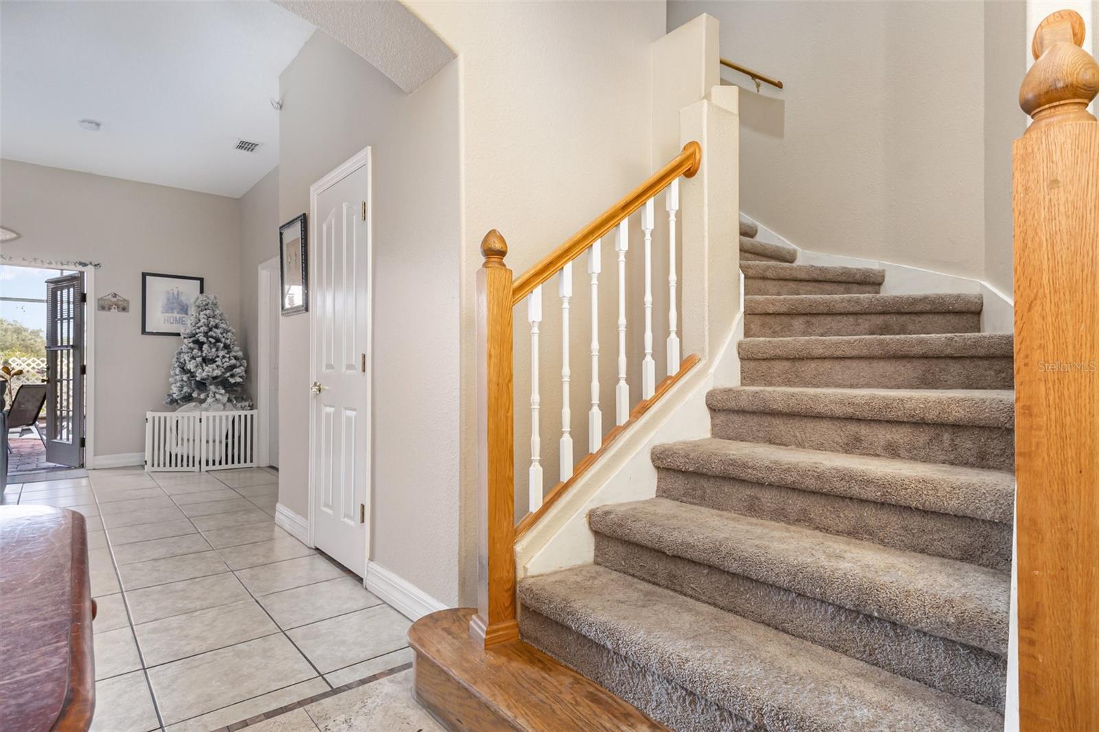 Image 2 of 22 For 302 Vista Loop