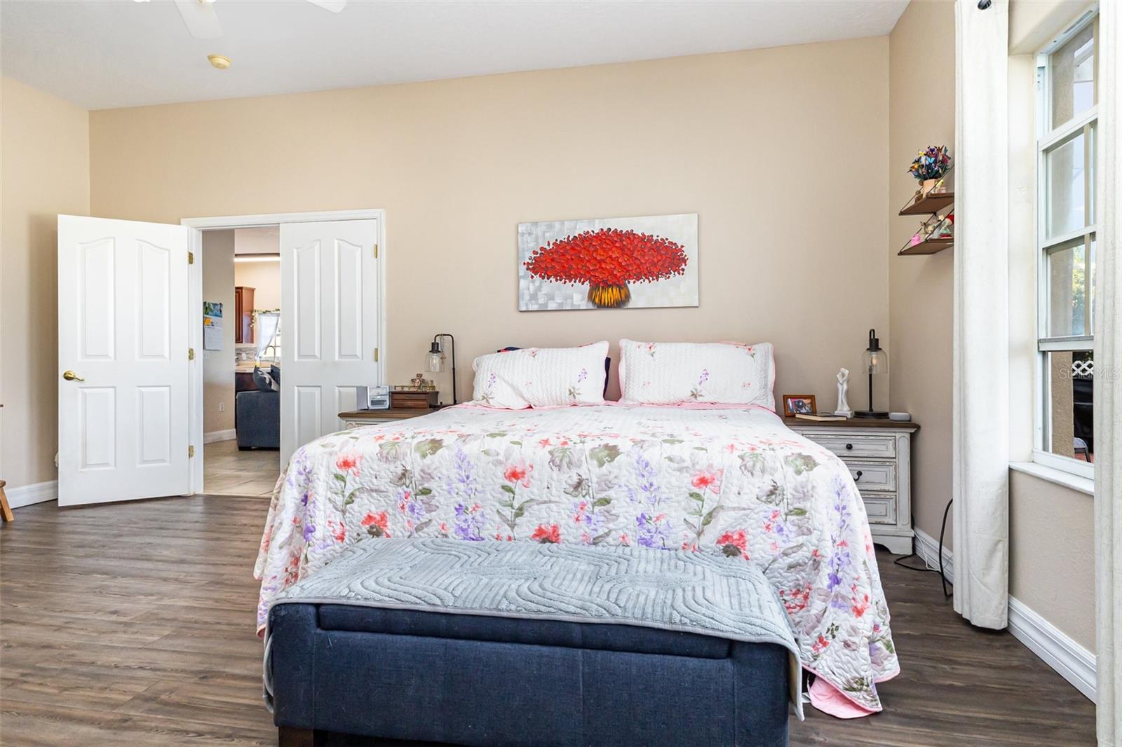 Image 9 of 22 For 302 Vista Loop