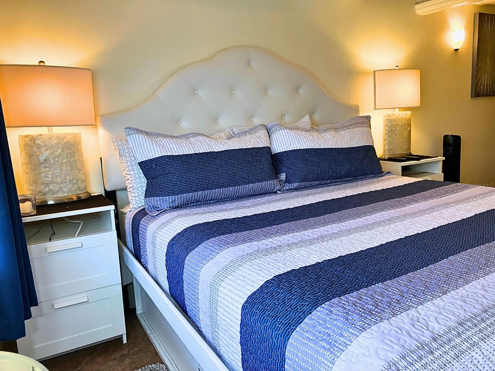 Image 20 of 30 For 20921 Haulover Cove #f2