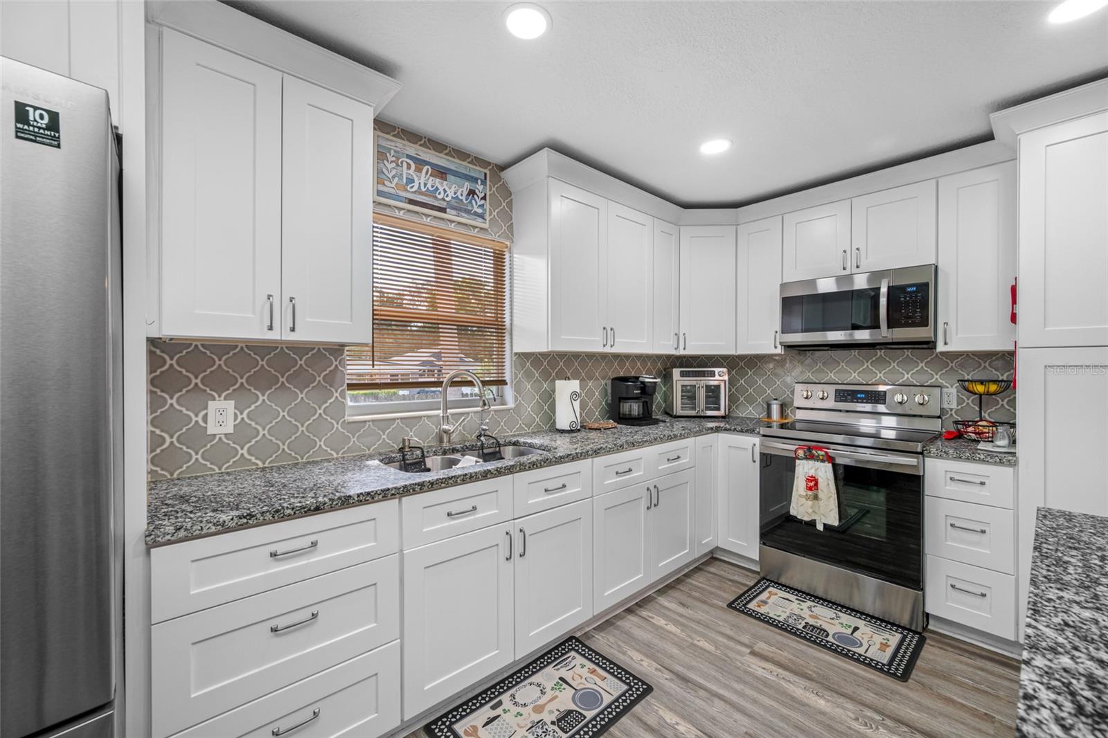 Image 17 of 41 For 10202 16th Street