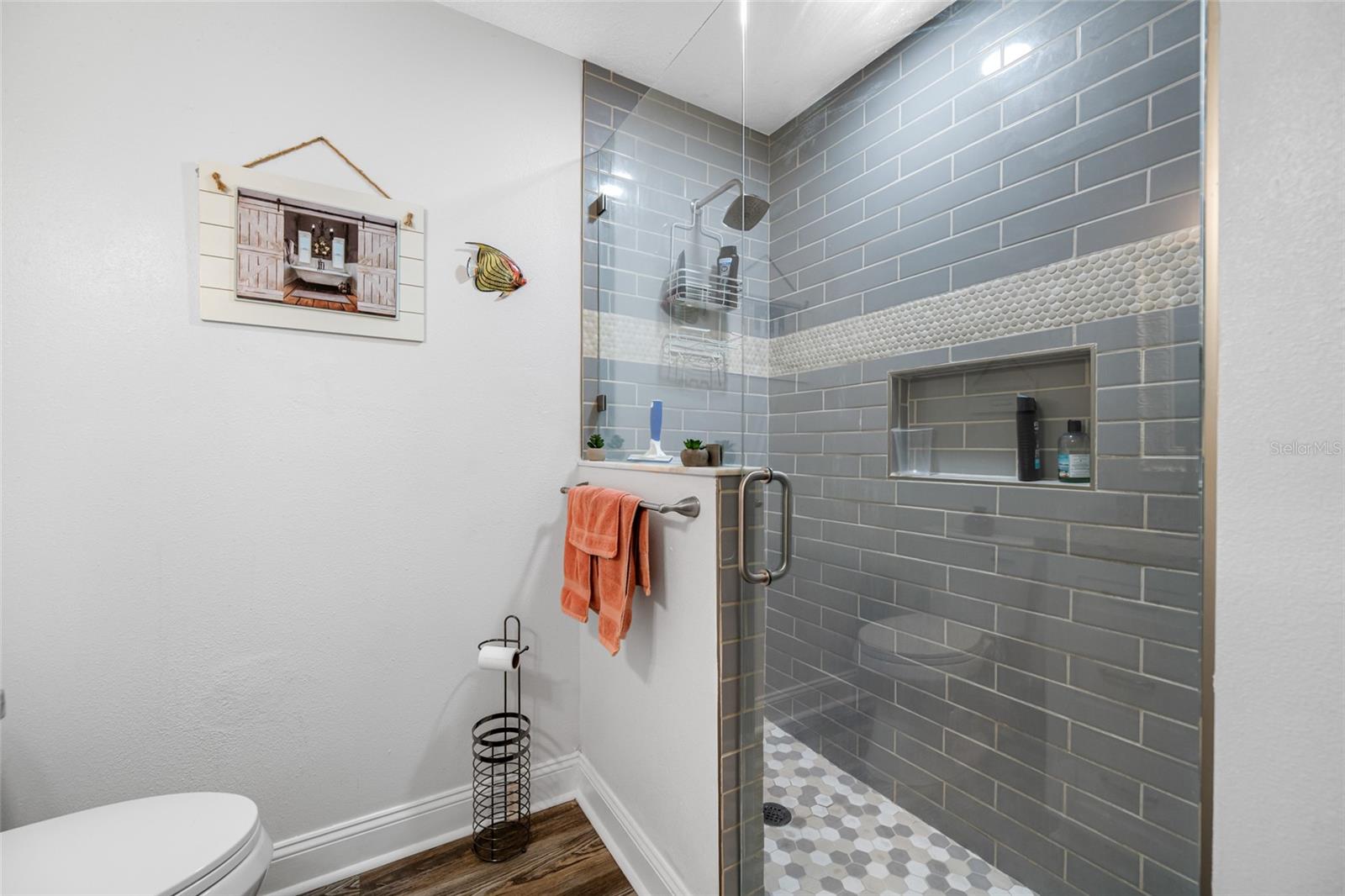 Image 19 of 41 For 10202 16th Street