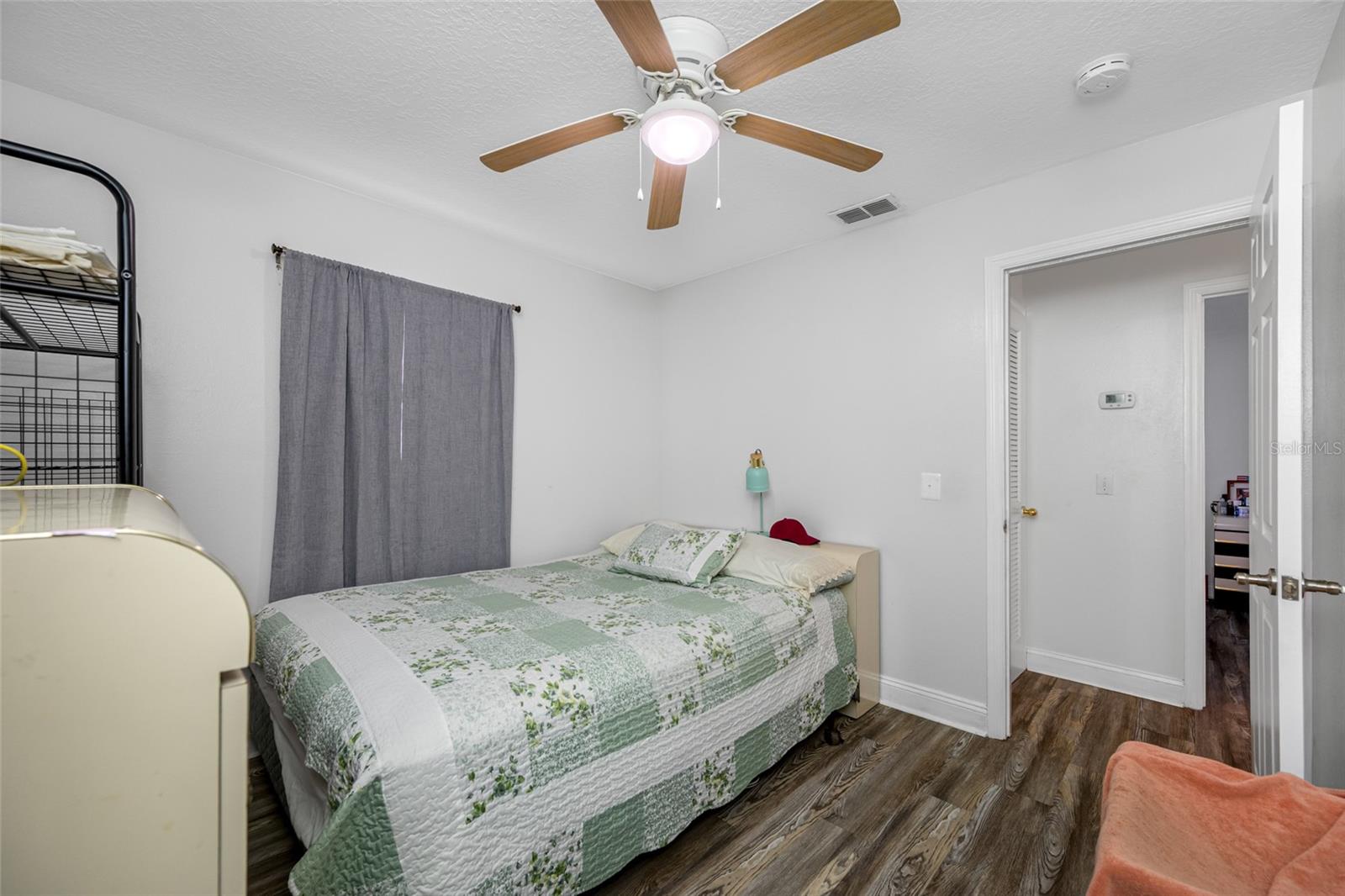 Image 27 of 41 For 10202 16th Street