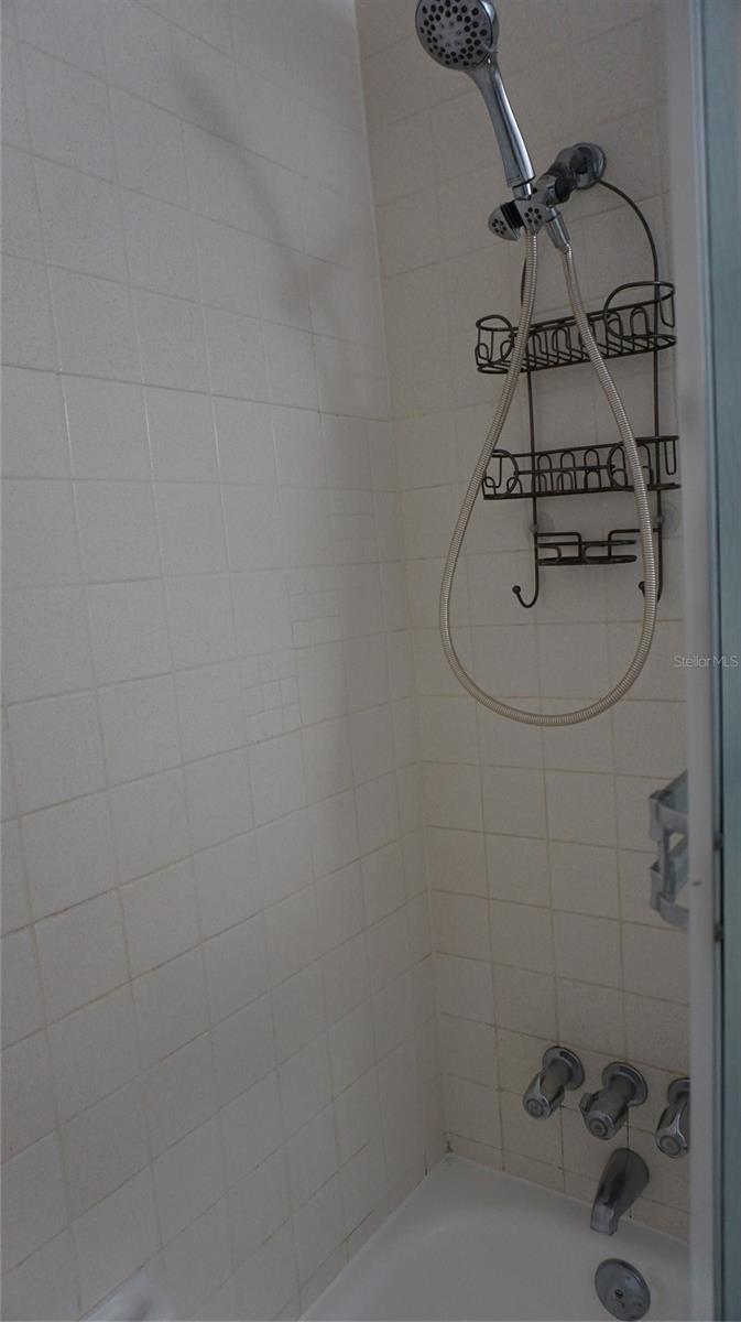 Image 13 of 23 For 6266 1st Avenue S 28