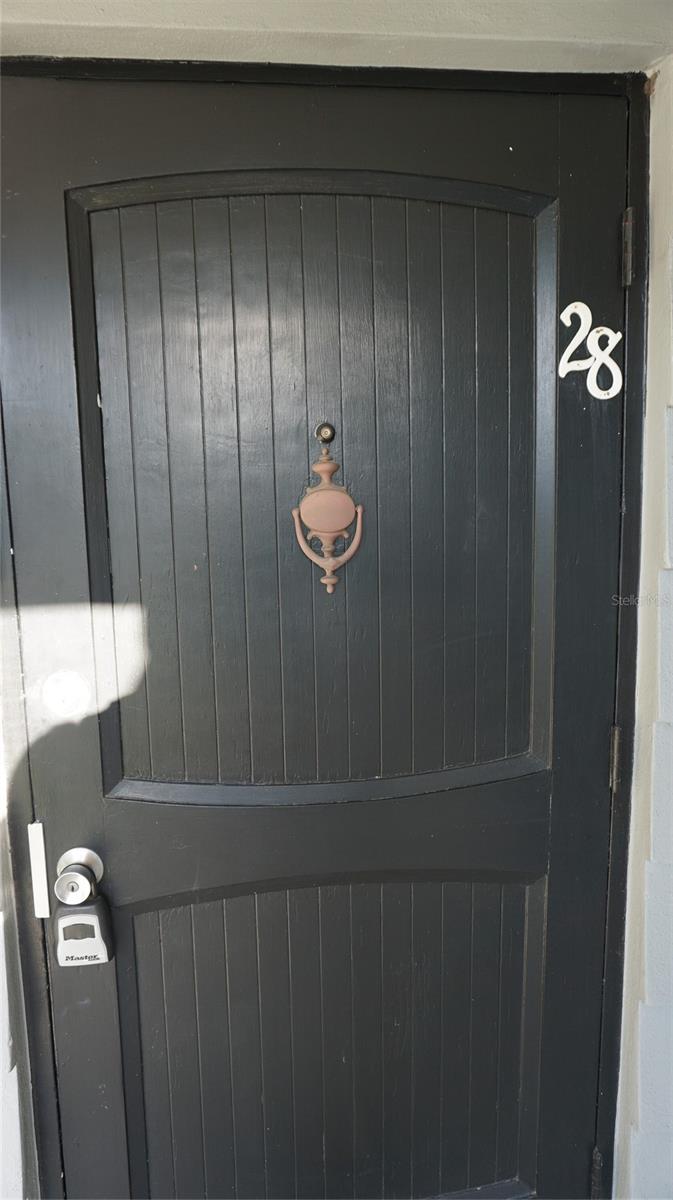 Image 14 of 23 For 6266 1st Avenue S 28