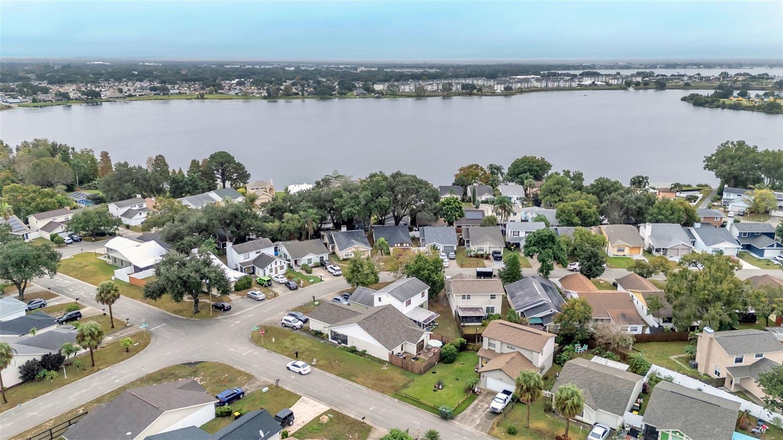 Image 17 of 19 For 512 Lake Dexter Boulevard