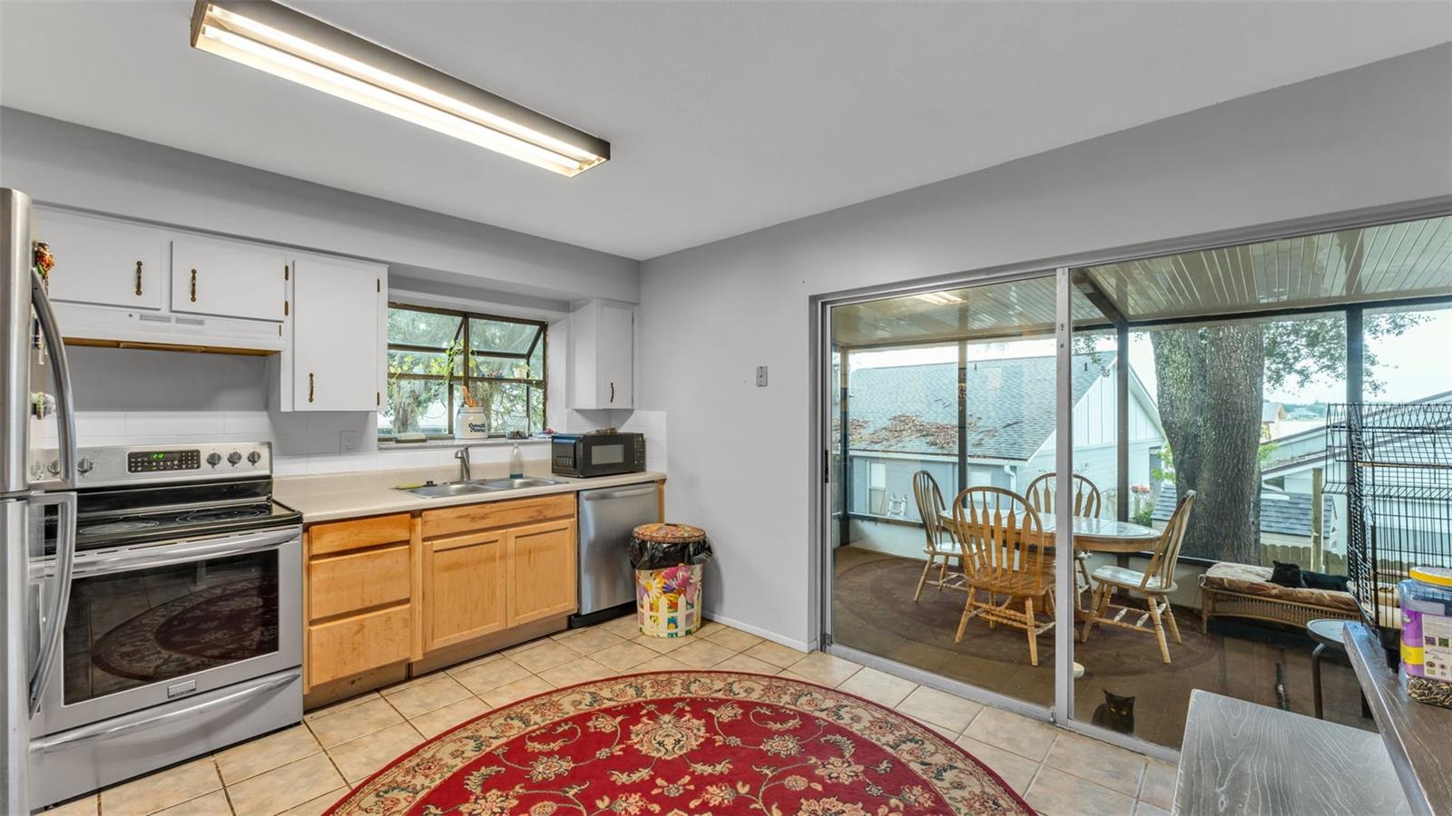 Image 6 of 19 For 512 Lake Dexter Boulevard