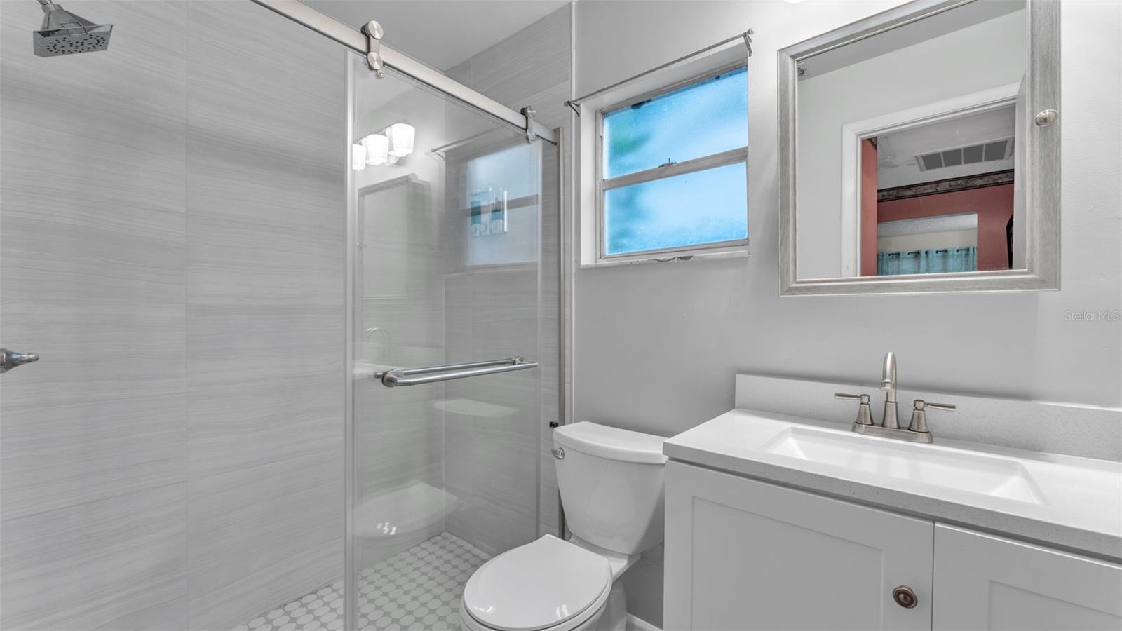 Image 8 of 19 For 512 Lake Dexter Boulevard