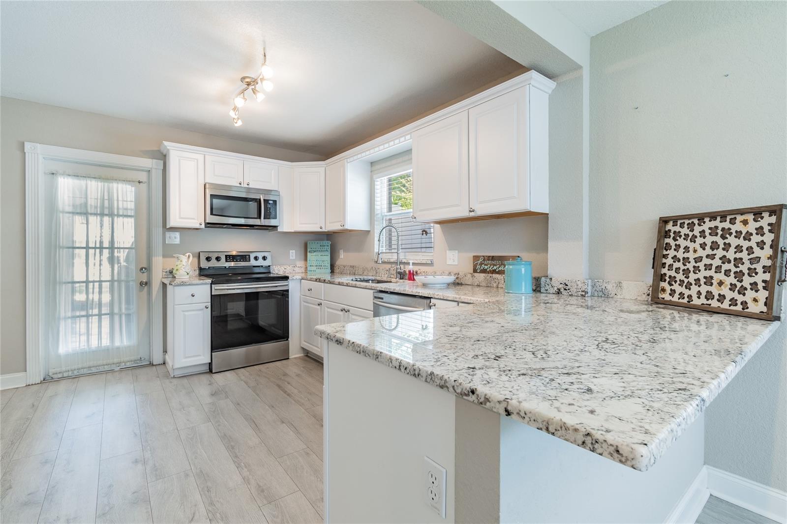 Image 12 of 51 For 4106 Carmen Street