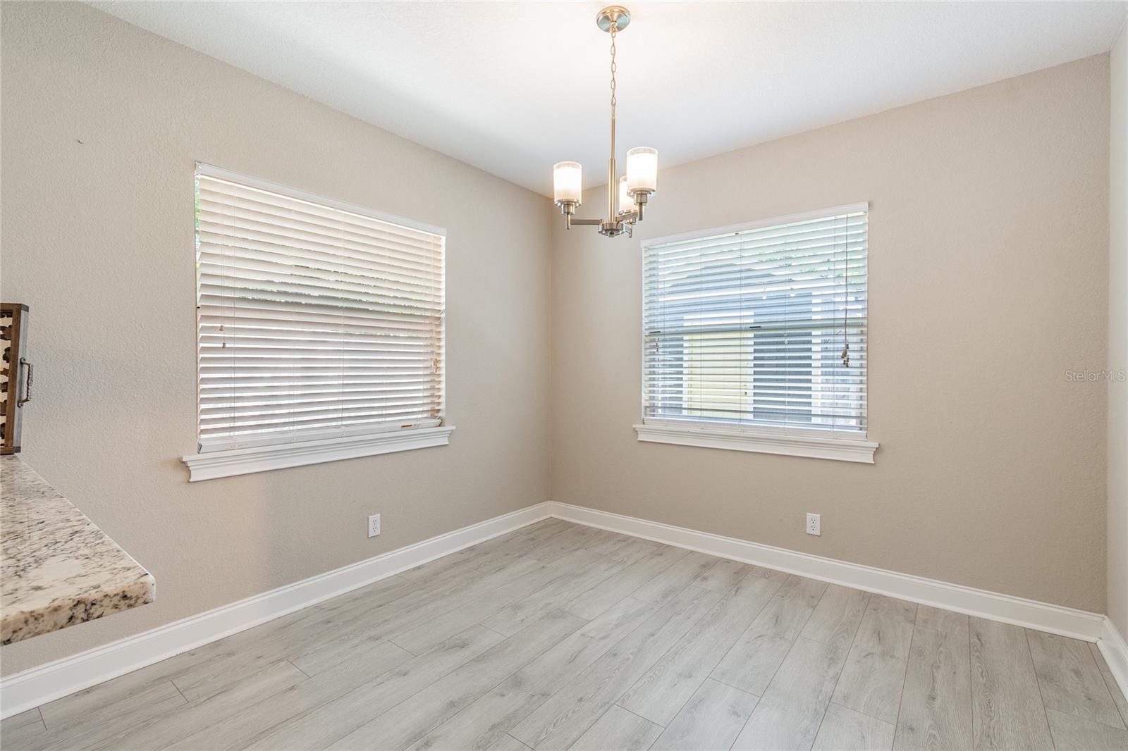 Image 18 of 51 For 4106 Carmen Street