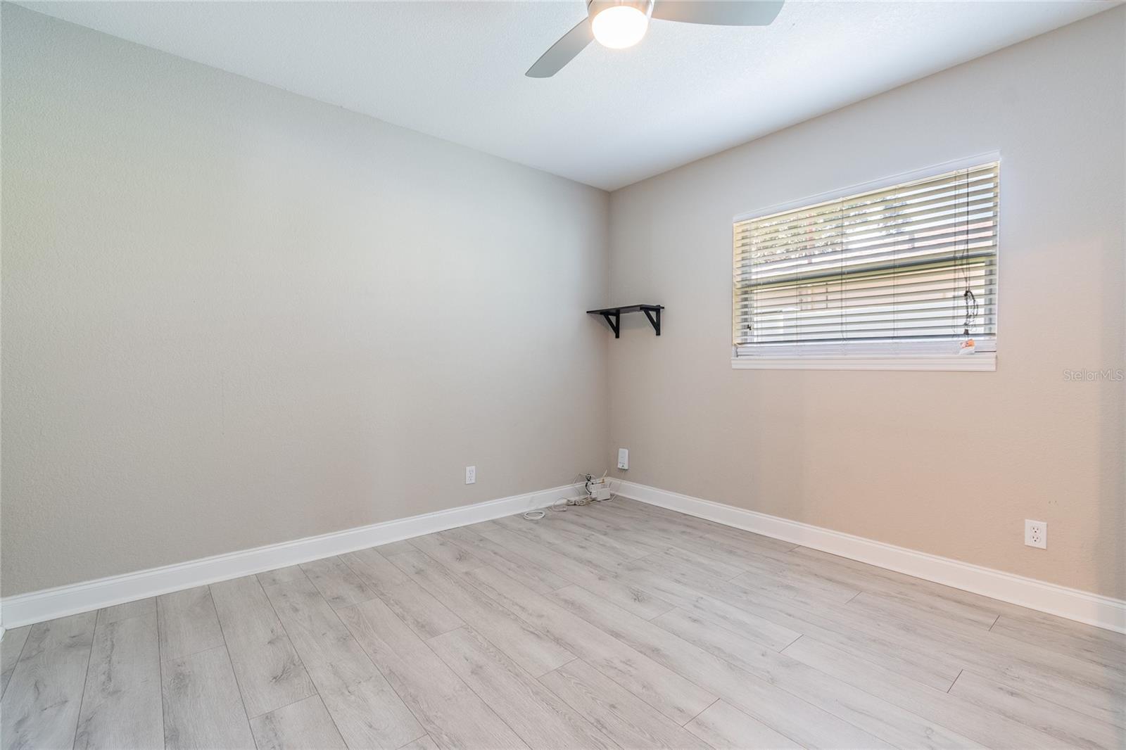 Image 31 of 51 For 4106 Carmen Street