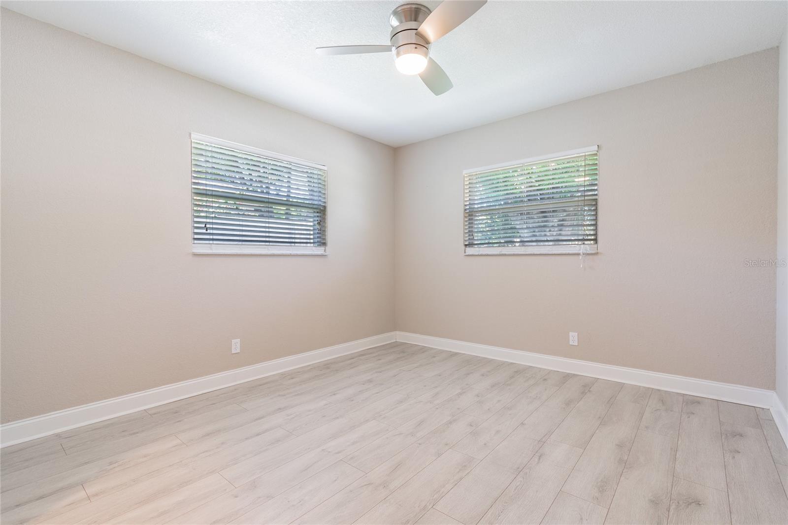 Image 38 of 51 For 4106 Carmen Street