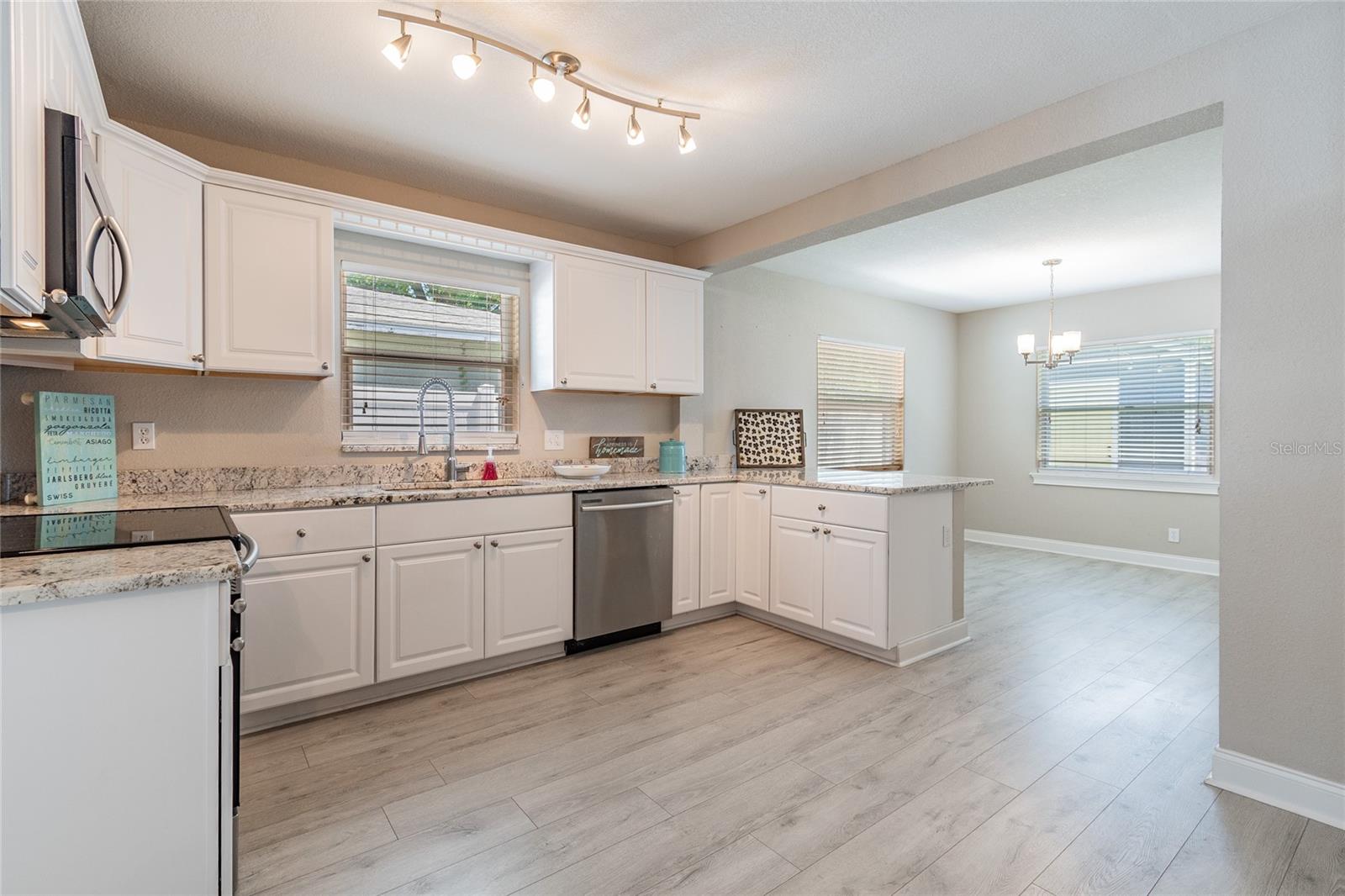 Image 8 of 51 For 4106 Carmen Street