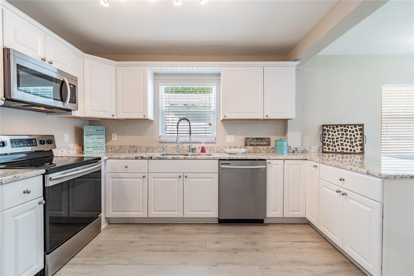 Image 9 of 51 For 4106 Carmen Street