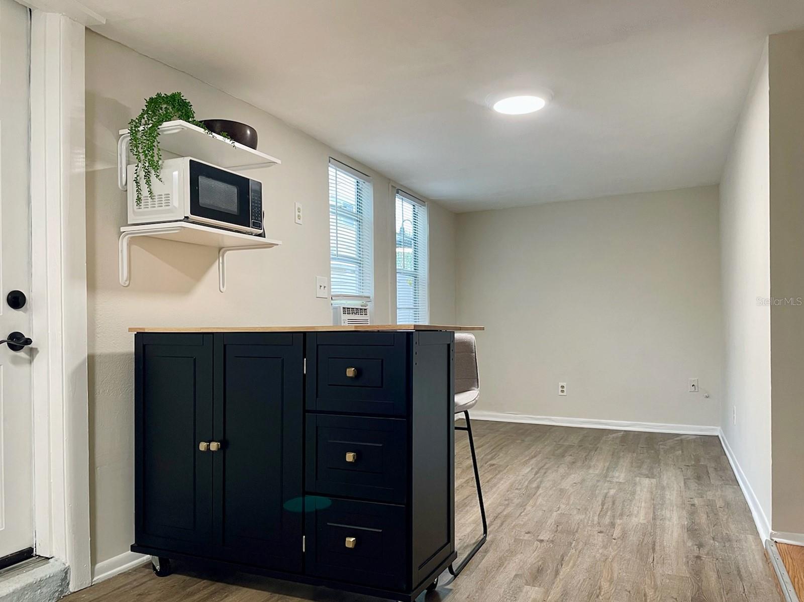 Image 5 of 8 For 333 9th Avenue N B