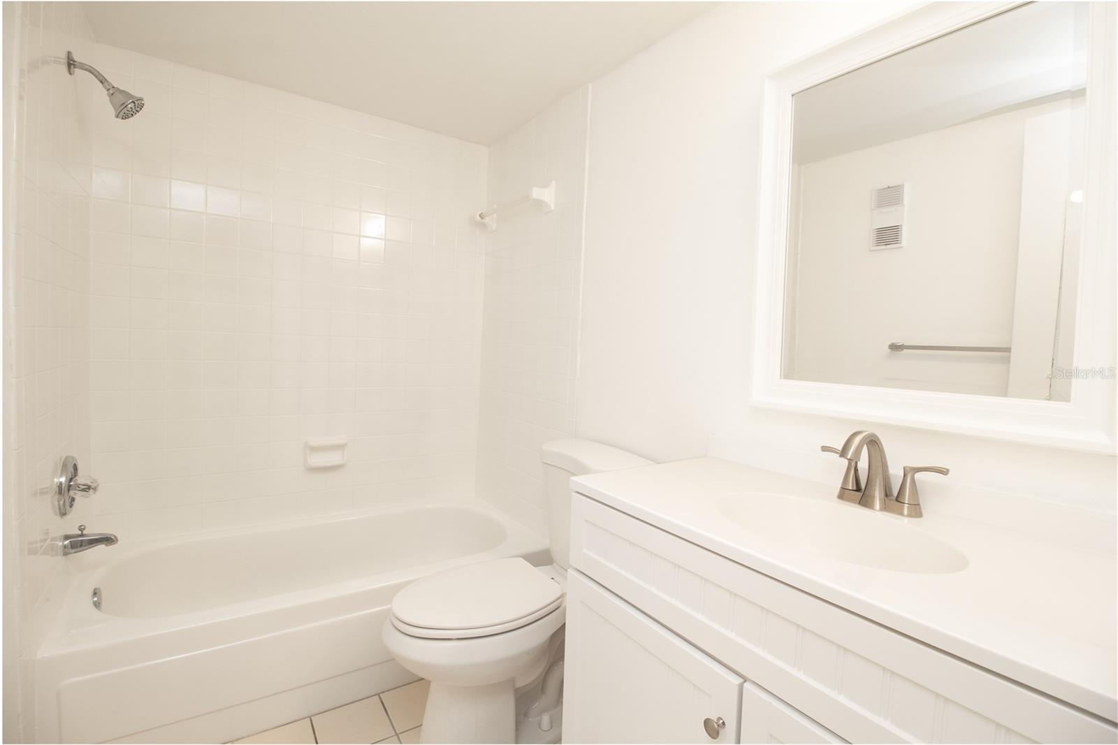 Image 22 of 45 For 14130 Rosemary Lane 4211