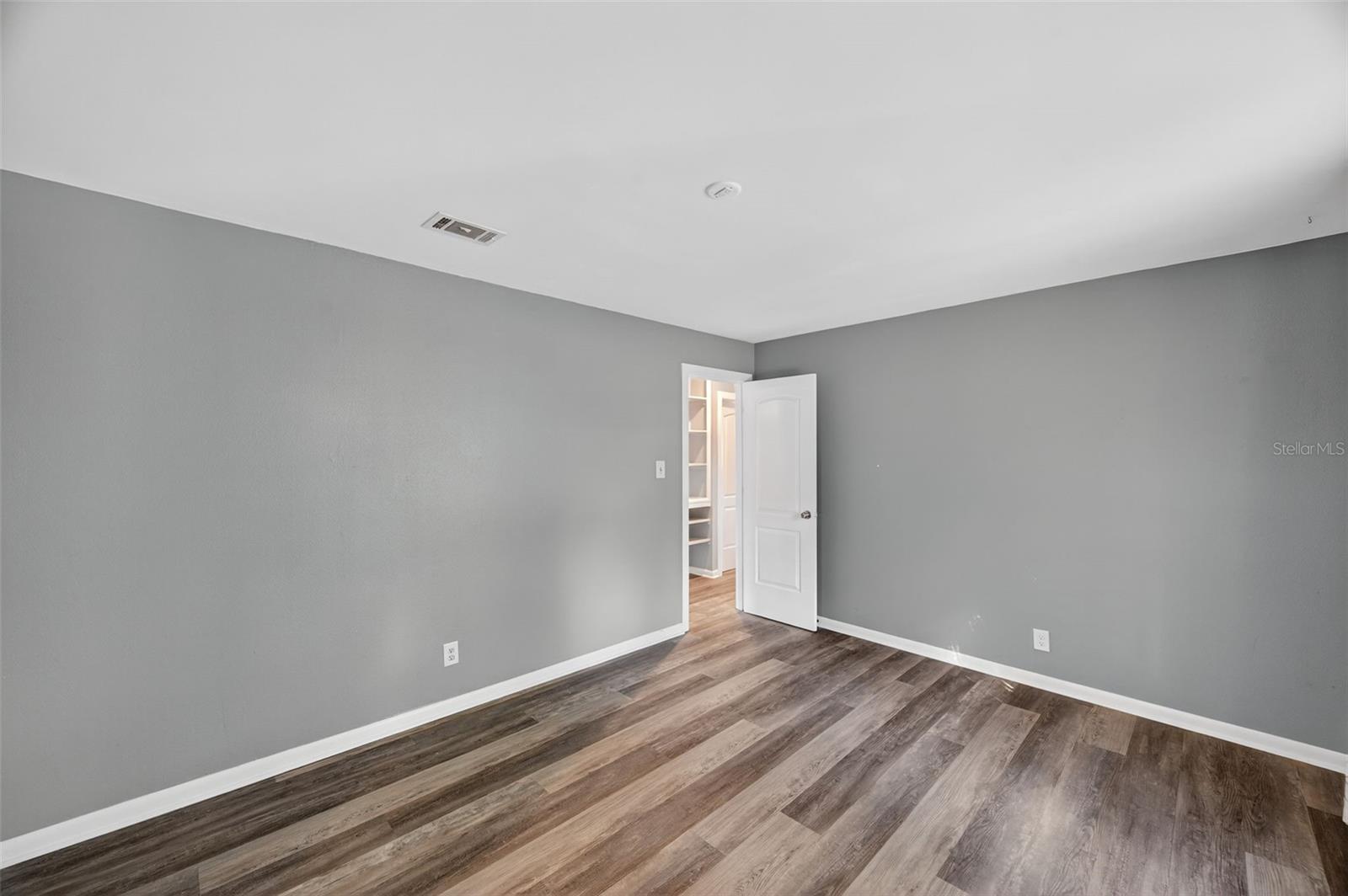 Image 23 of 65 For 7217 6th Avenue N