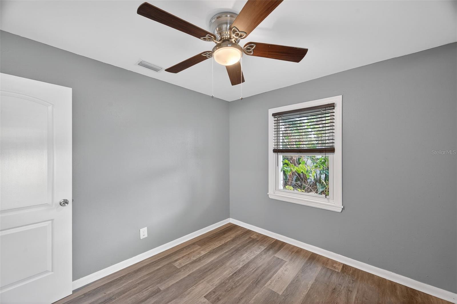 Image 33 of 65 For 7217 6th Avenue N