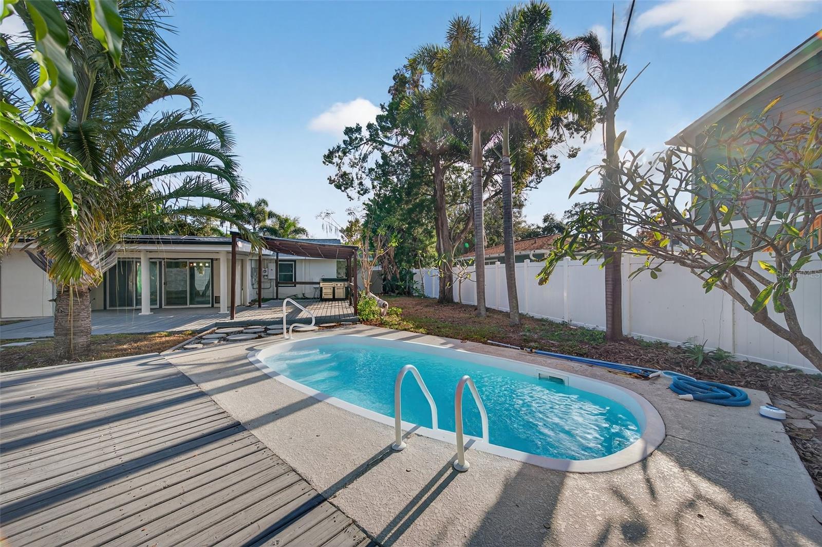 Image 53 of 65 For 7217 6th Avenue N