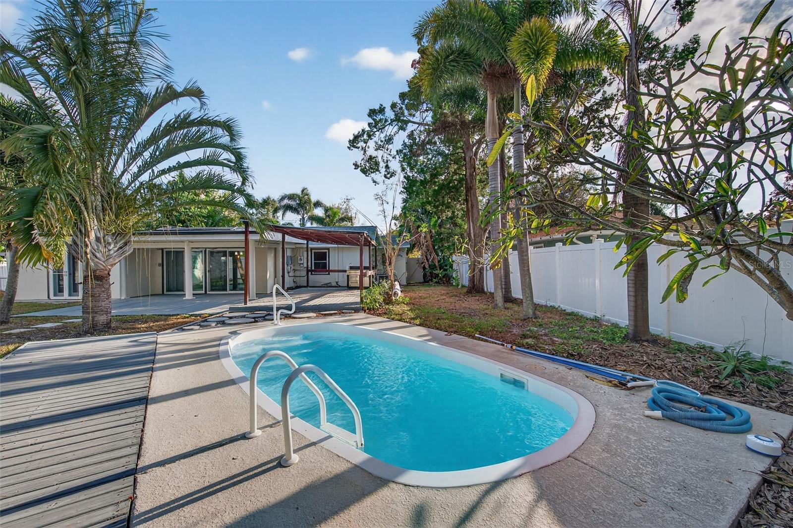 Image 54 of 65 For 7217 6th Avenue N