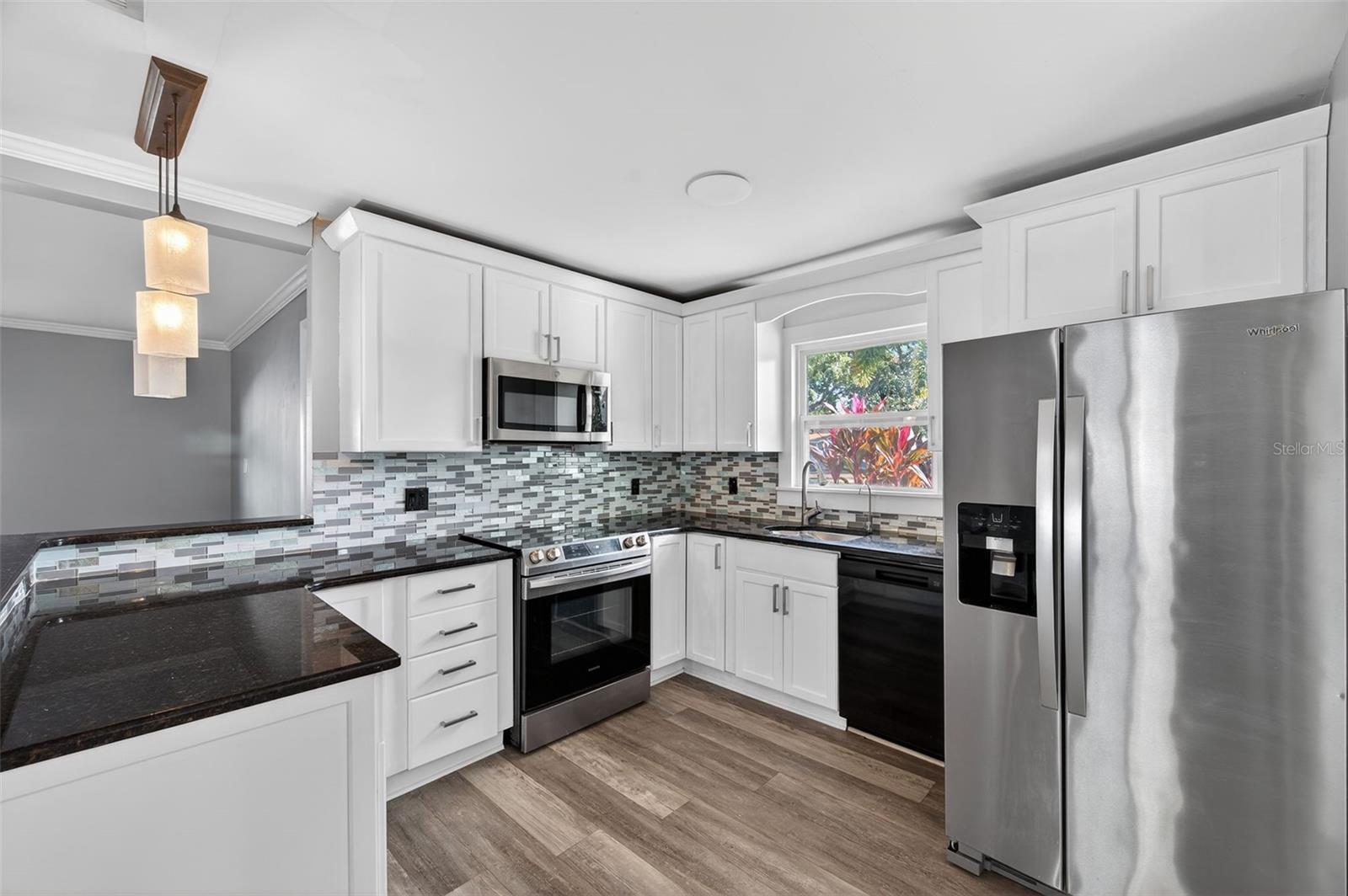 Image 9 of 65 For 7217 6th Avenue N