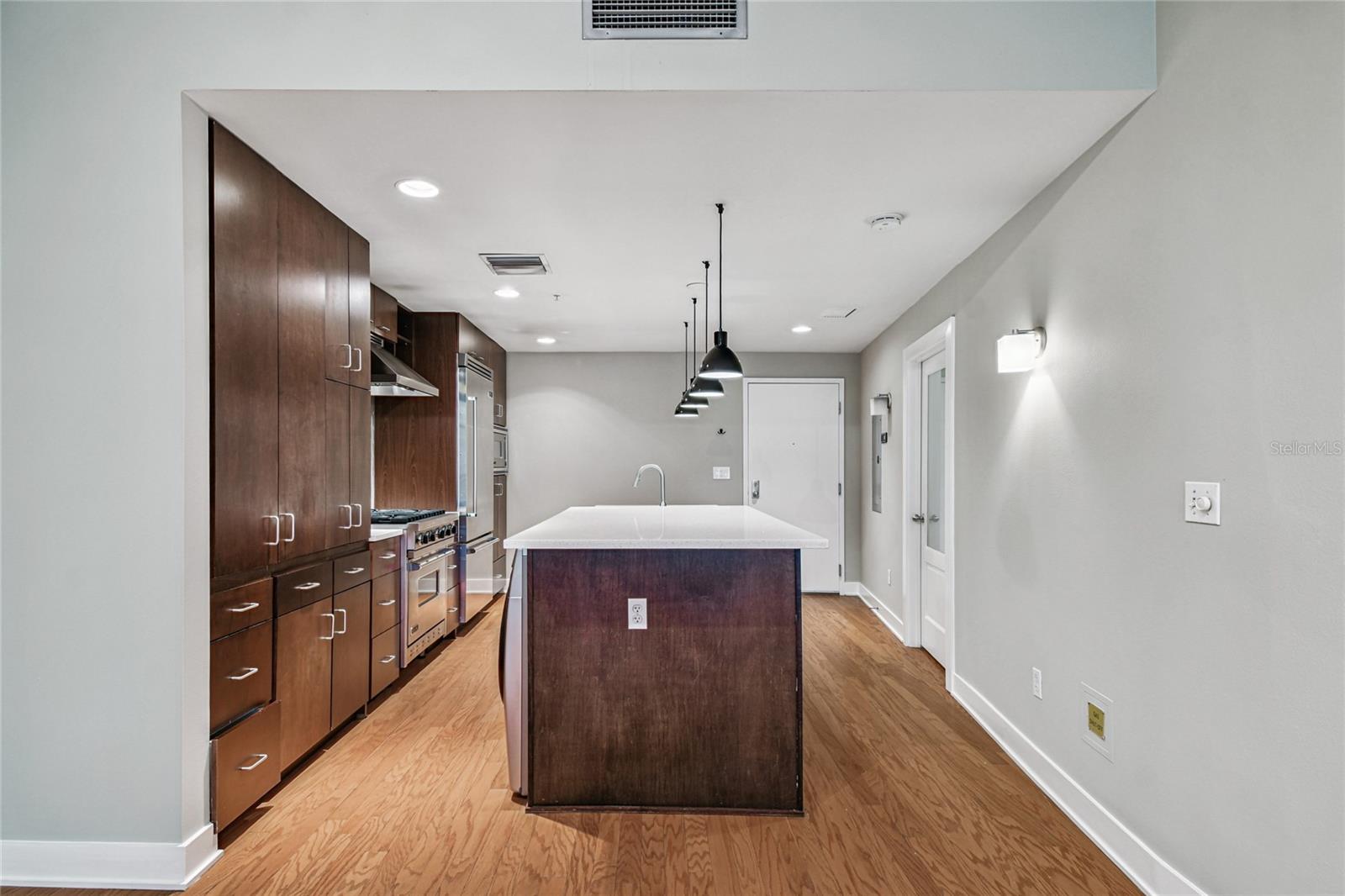 Image 12 of 86 For 1120 Kennedy Boulevard 1028