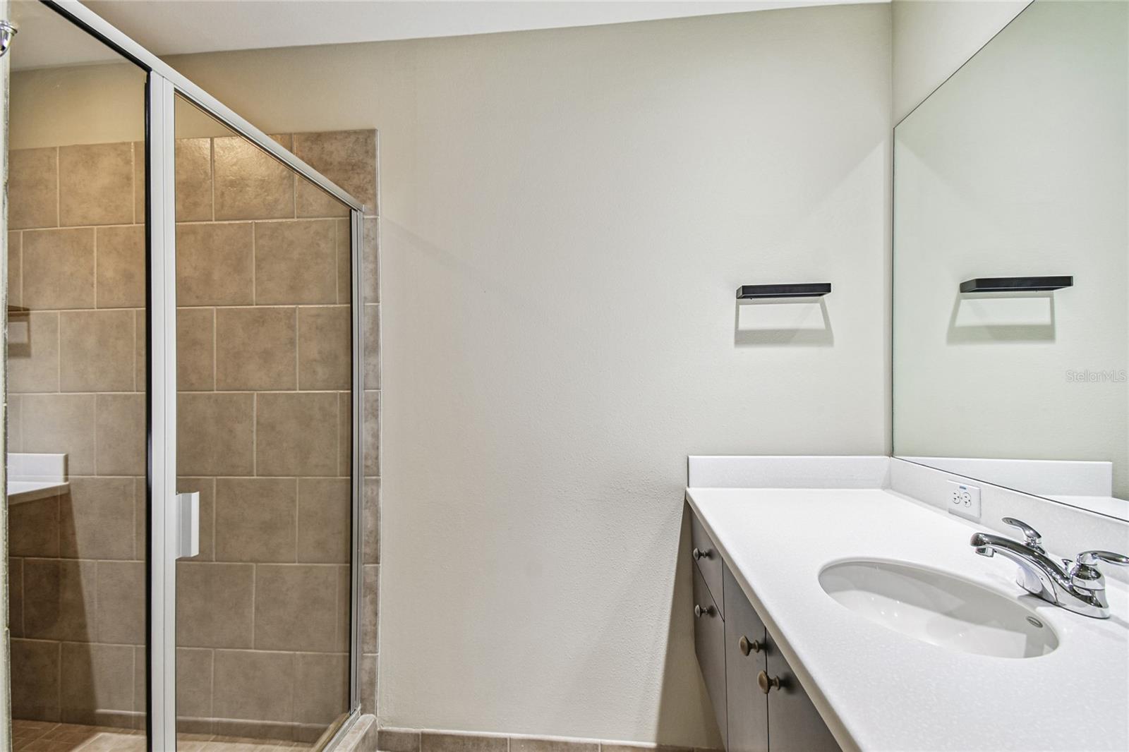 Image 24 of 86 For 1120 Kennedy Boulevard 1028