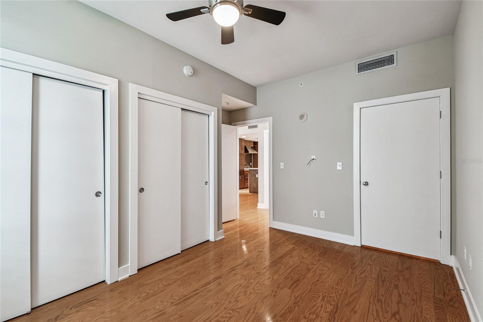 Image 26 of 86 For 1120 Kennedy Boulevard 1028