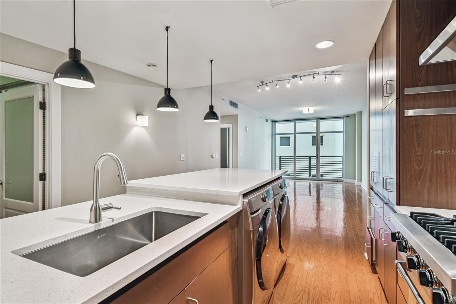 Image 4 of 86 For 1120 Kennedy Boulevard 1028