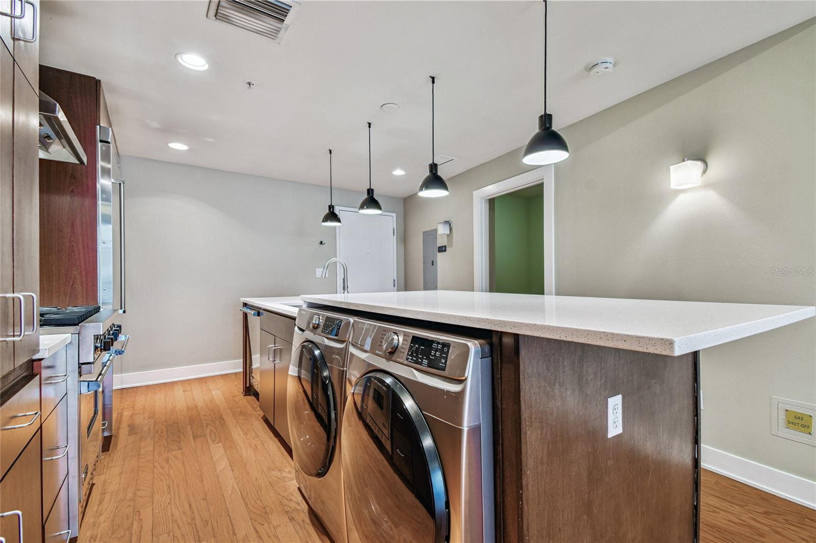 Image 7 of 86 For 1120 Kennedy Boulevard 1028